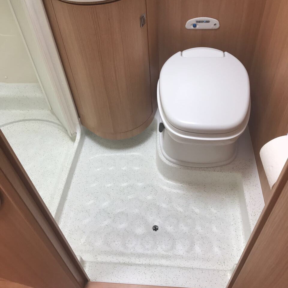 Duschwanne weiß grau