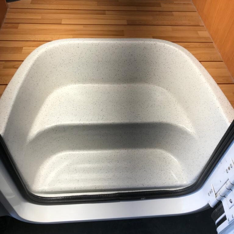 Einstieg WoMo Fromm Duschwannen